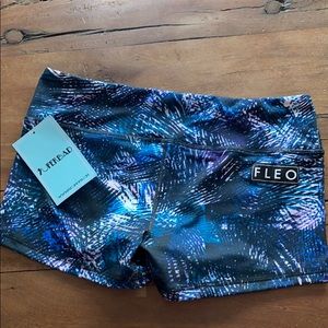 Fleo Midnight Oil NWT